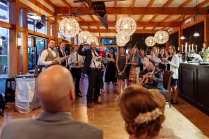 hochzeit, hochzeitsfeier, hochzeitsfotograf sebastian sroke